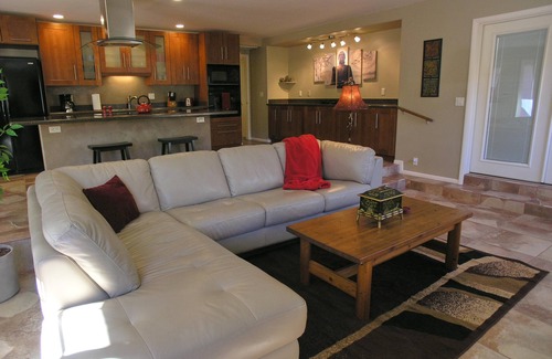 Sedona House | Contemporary Home w/Nice Outdoor Living Spaces and Hot Tub