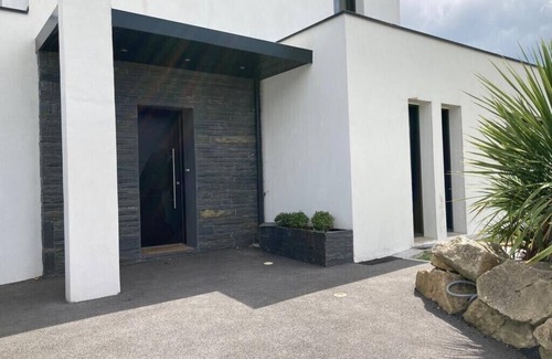 Benodet House | Contemporary house in a quiet location in the seaside resort of Bénodet