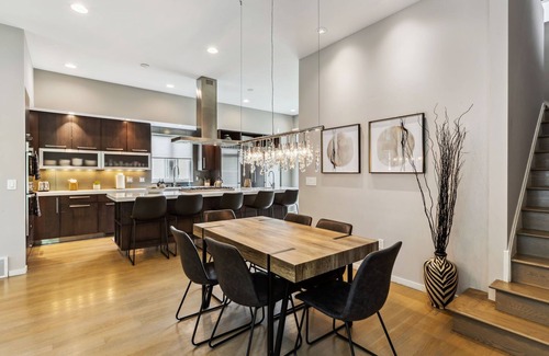 Tremont House | Contemporary Luxe Living I Pet + Baby Friendly