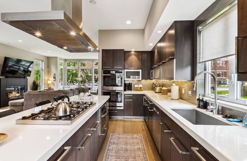 Tremont House | Contemporary Luxe Living I Pet + Baby Friendly