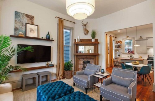 Dixon Park House | Contemporary, Luxury Compound | Heated Pool