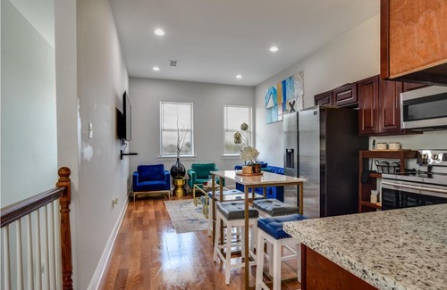 Hoffman Triangle Apartment | Contemporary, Nestled in the heart of the City!