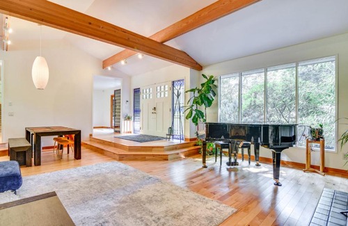 Sylvan-Highlands House | Contemporary Portland Retreat with Forest Views