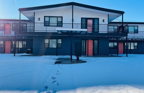 Central Oklahoma City Apartment | Contemporary Remodeled 6 Bed 4 Bath Apartment