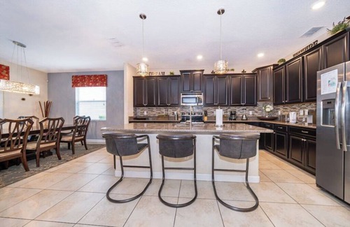Lindfields House | Contemporary resort home with private pool, spa and games room