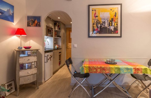 Val-d'Isere Apartment | Contemporary Studio with Wifi, Balcony, and Great Location in Val-d'Isère