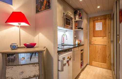 Val-d'Isere Apartment | Contemporary Studio with Wifi, Balcony, and Great Location in Val-d'Isère