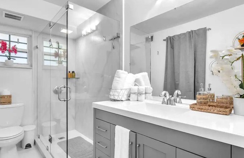 Pembroke Pines Condo | Contemporary & stylish 1/1.5 Condo - Pembroke Pines