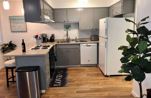 Chico Apartment | Contemporary Suite in the Heart of Downtown Chico
