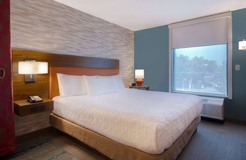 University Hotel | Contemporary Suite w/Full Fridge & Outdoor Spaces