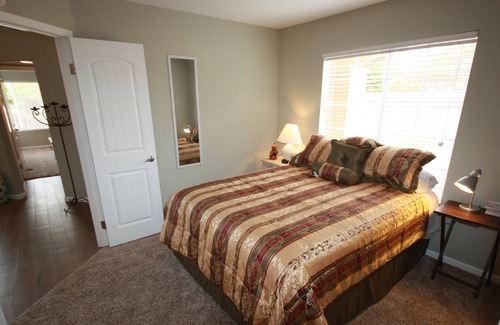 San Juan Capistrano House | Contemporary 2 Bedroom 2 Bath Home