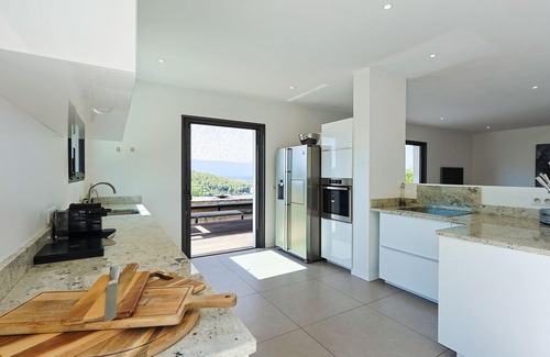 Sanary-sur-Mer House | Contemporary Villa Sea-View-Wineyards-Pool-Spa
