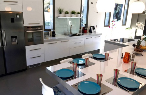 Lambesc Villa | CONTEMPORARY VILLA 280m² near Aix en Provence