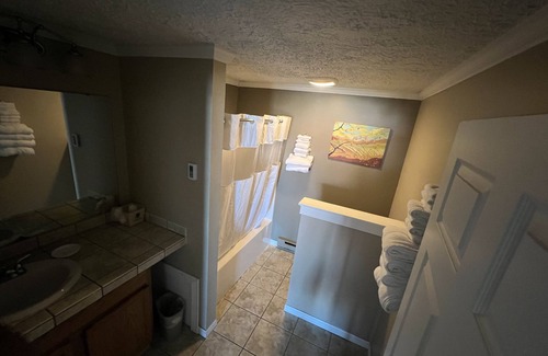 Cheboygan Hotel | Continental Inn