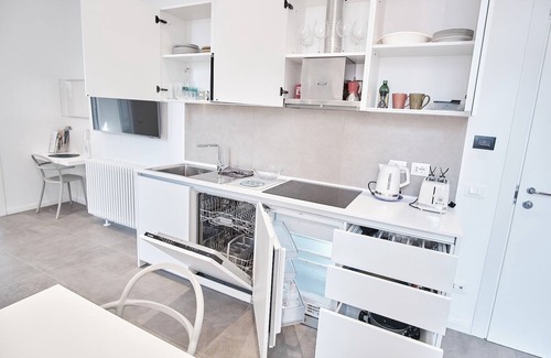 La Spezia Apartment | Contra house, 2 minutes from the station and city center.
