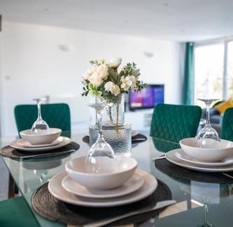 Tooting Apartment | Contractors Long Term London Apartment, En Suites, NHS, Relocation, WiFi