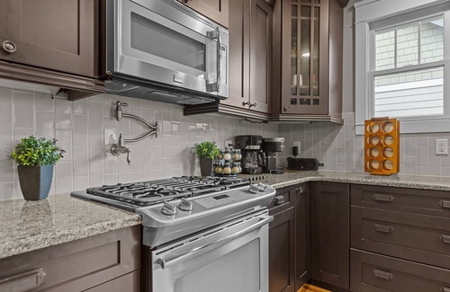Durham House | Convenient 3-BR Townhouse in SW Durham