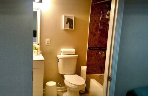 Lodi Apartment | Convenient and Cozy Studio. Close to American Dream, Met Life and NYC.