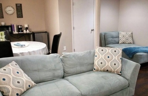 Lodi Apartment | Convenient and Cozy Studio. Close to American Dream, Met Life and NYC.