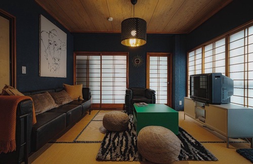 Shimo-yoshida House | Convenient and stylish City Pop inspired retreat at the foot of Mt.Fuji!