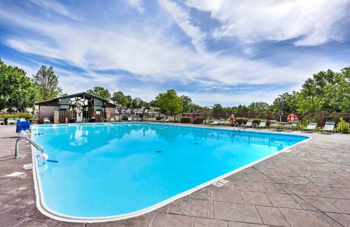 Branson Apartment | Convenient Branson Condo with Resort Amenities!