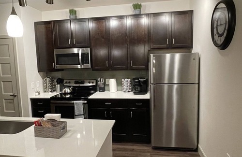 Rio Grande Apartment | Convenient Downtown 1bd Apt-king bed-1Gb WiFi