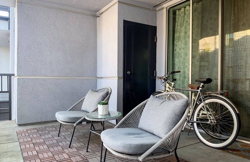 Little Tokyo Condo | Convenient Downtown Los Angeles, Arts District Unit with Assigned Parking