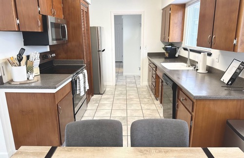 Shasta View House | Convenient Getaway with Pool!