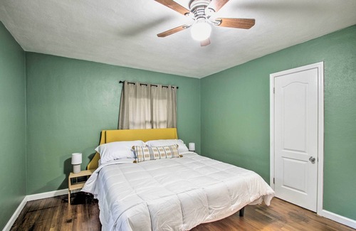 Warrington House | Convenient Pensacola Home w/ Deck & Fire Pit!