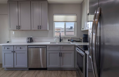 Chandler House | Convenient single family home, 2BR/1.5BA and Great AC for hot days.