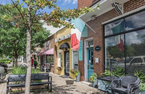 North Charleston House | Convenient To Park Circle And Downtown Charleston