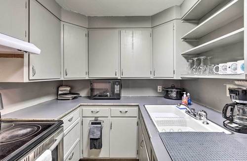 Tomahawk Apartment | Convenient Tomahawk Apt - Snowmobile & Ski!