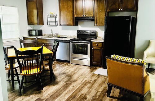 Cairo Apartment | Convenient two bedroom apartment in Cairo, Ga.