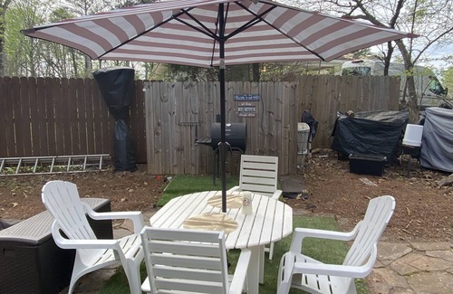 Addison Heights House | Conveniently Cozy Ranch Home