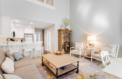 Wolf Creek Condo | Conveniently located condo close to top-ranked skiing with pickleball & sauna