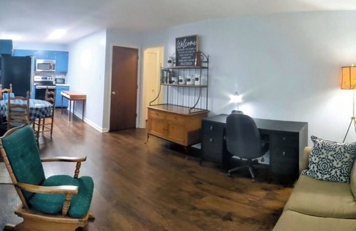 Cleveland House | Conveniently located home, close to businesses, shopping and Ocoee recreation.