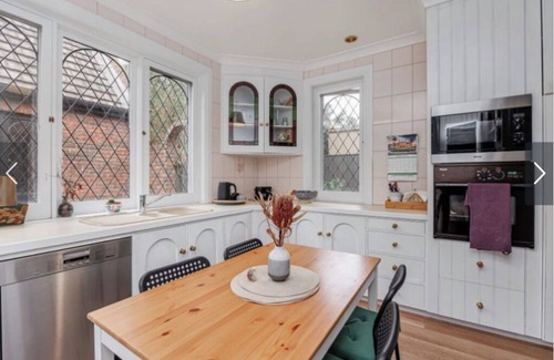 Hawthorn House | Conventional home to enjoy UnleyPark Lifestyle