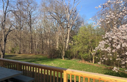 Jonesville House | Conviently located cozy 2 bedroom home on quiet street.
