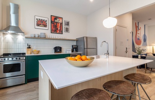Buena Vista Apartment | Conway D203 by AvantStay | Prime Downtown Location w/Private Rooftop