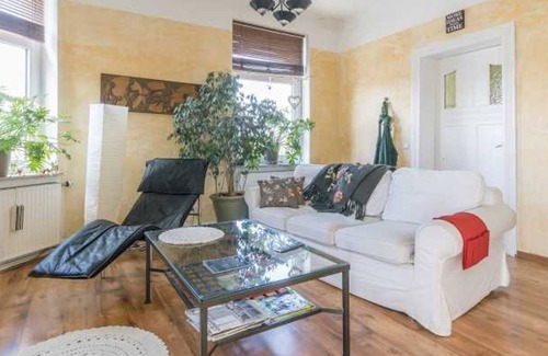 Doehren Apartment | CONZEPTplus - 5 room apartment | ID 6076 | WiFi