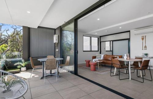 Coogee Apartment | Coogee Beachside Solace #5 - Peaceful 1BR, Pet Friendly Escape