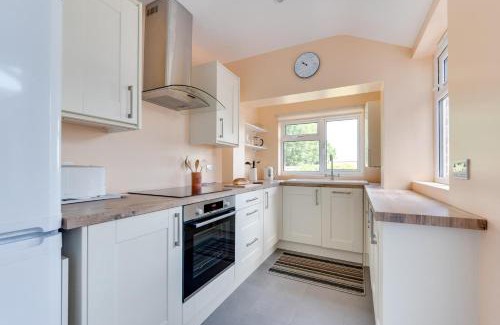 Littlestone-on-Sea House | Cookies Coastguard Cottage