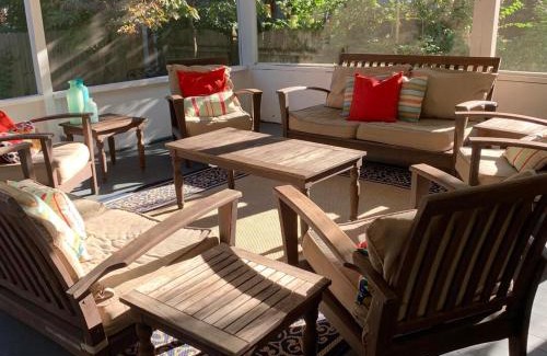 The Pines House | Cookman street 10