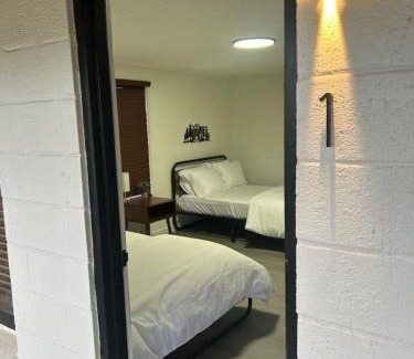 Cookson House | Cookson Resort - Tenkiller Cabin 2