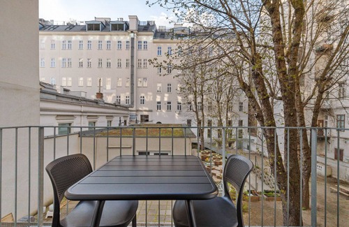 Alsergrund Apartment | Cool Alsergrund 1BR, Fully Equipped, by Blueground