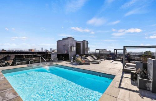 Beverly Grove Hotel | Cool Apartment in West Hollywood