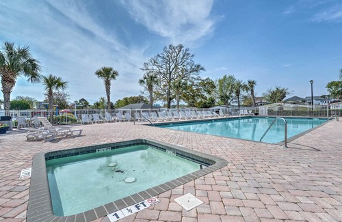 Garden City House | Cool Breeze near the sea!