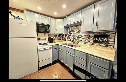 Rocky Mount Cabin | Cool Little Lake Cabin with Private Dock in Rocky Mount