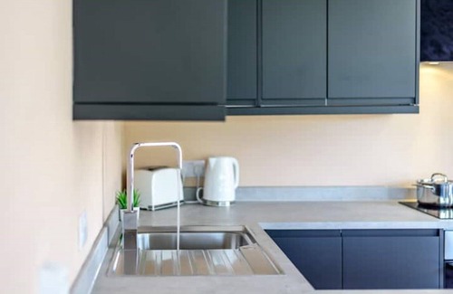 Aylesbury Apartment | Cool Penthouse flat