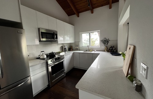 Malibu House | Cool Spacious Malibu House